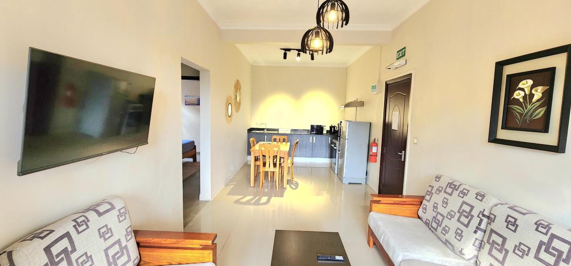Number 7, 2Nd Floor, Pebble Bay Apartments With Garden View غراند بايَ المظهر الخارجي الصورة